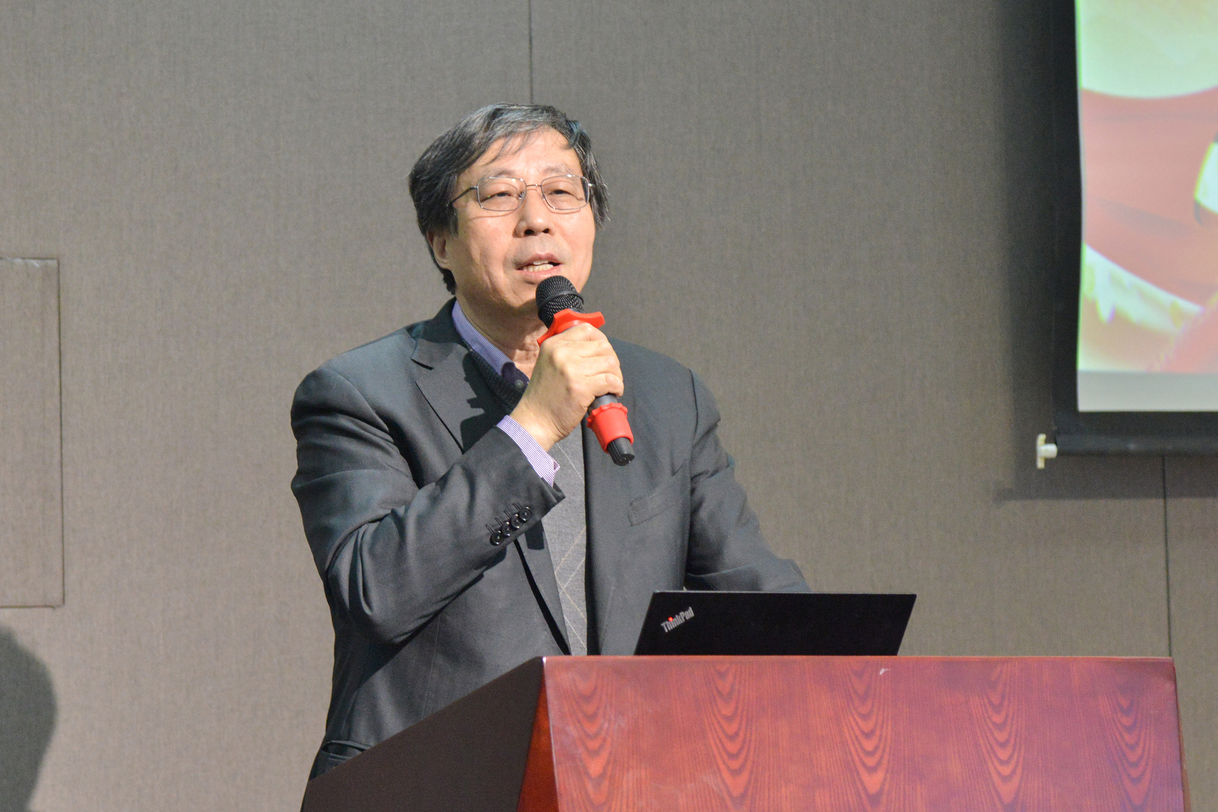 共建幸福家園 同創(chuàng)美好明天——巨人集團第十一屆職代會召開 共建幸福家園 同創(chuàng)美好明天——巨人集團第十一屆職代會召開