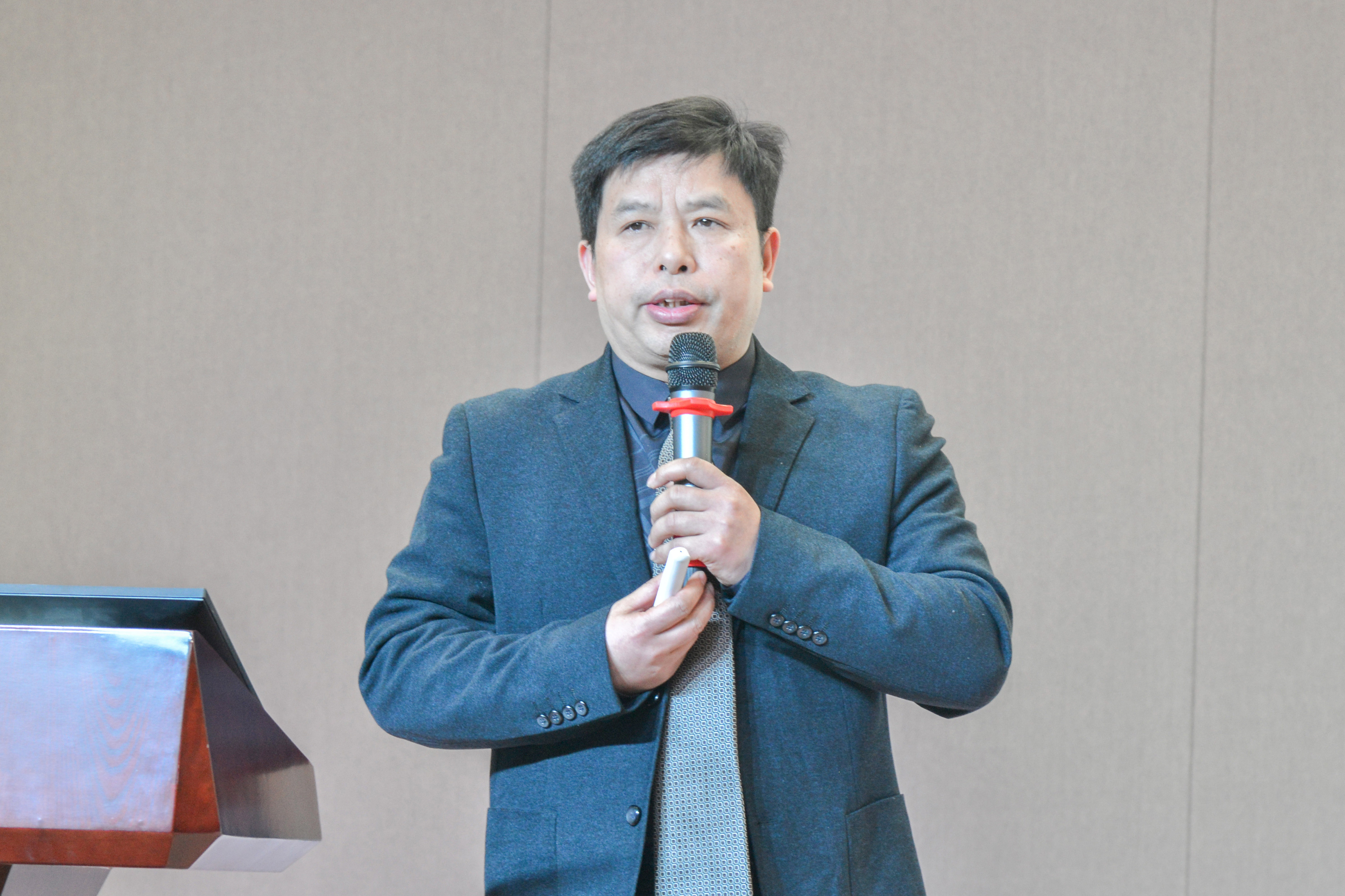 破風浪 共揚帆——巨人集團公司召開2024迎春大會 破風浪 共揚帆——巨人集團公司召開2024迎春大會