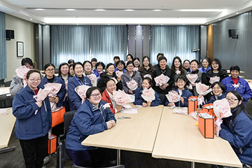 巧手生花 不負芳華——巨人集團婦女節活動