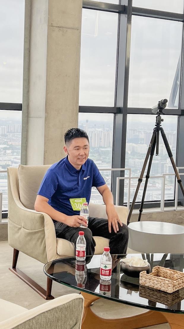 塔下再聚首 攀登勢正雄——巨龍電梯試驗塔第六屆登高跑開賽