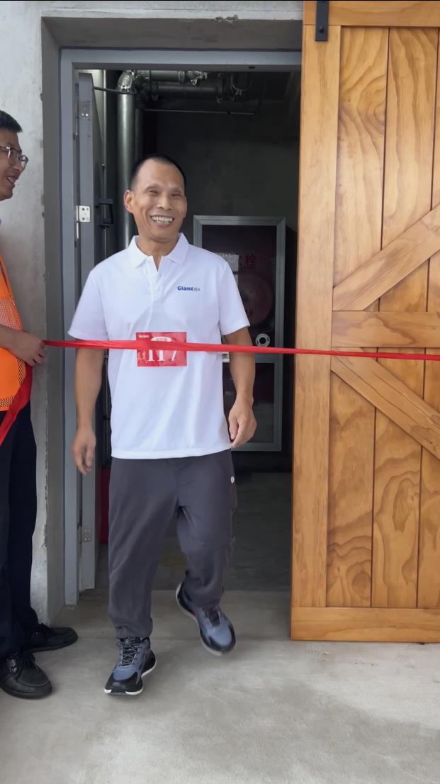 塔下再聚首 攀登勢正雄——巨龍電梯試驗塔第六屆登高跑開賽